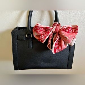 Oscar De La Renta 100% silk bag scarf